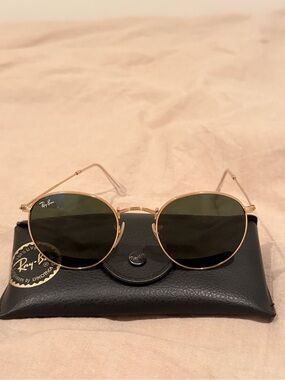 Ray-Ban Round Metal Sunglasses - Gold Frame with Dark Brown Lenses